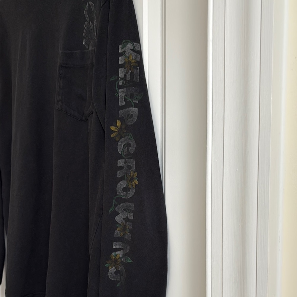 American Eagle Black Long Sleeve Shirt with Floral Design - Picture 2 of 6